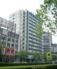 金宇大厦1室0厅东