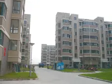 春天花园 顶楼复式 置换诚售 带小车库