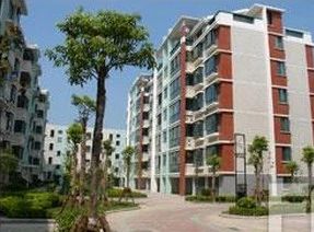 城建嘉园位置好3楼老证精装修车库另算