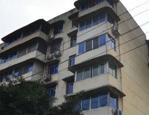 万隆花园2室1厅东南南