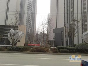 卡斯摩广场2室2厅东东南