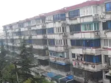 主卧朝南,环境优美,居家装修,诚意出售