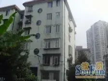 东边套带天井,8号线地铁口,无抵押,小区中间位置