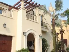 万科红郡别墅 毛坯房 带 带车库 南北对流 看房方便