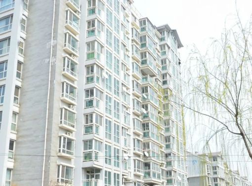 馨盛苑3室1厅1卫南北朝向1800.00元/月出租