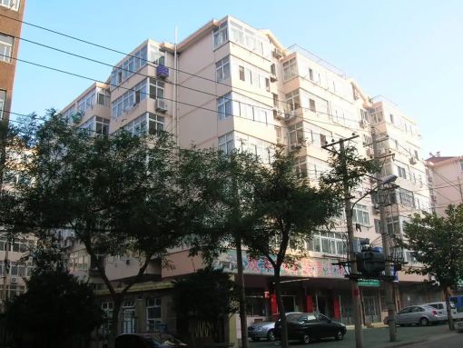 芙蓉山小区1室1厅1卫东南朝向1700.00元/月出租