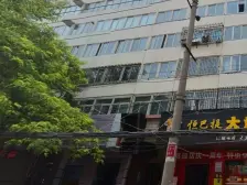 西站繁华地段好房荣华小区,看房方便价格实惠可按揭。