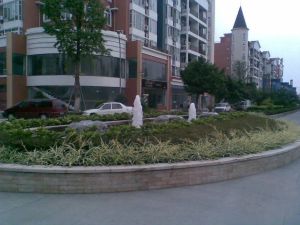 美洲花园二期3室1厅东南