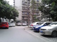 东方新城一期 1室0厅 东北