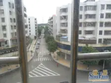 近地铁 交通方便 通风采光好 配套成熟