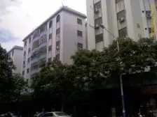 新华村 中层3房户型方正实用 采光好 装修漂亮拎包入住