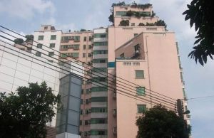 季华园板块住宅带杂物间电梯大四房南向格局诚意出售