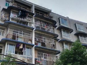 双水康城A区1室1厅南