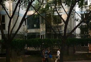 金房月园4室3厅南