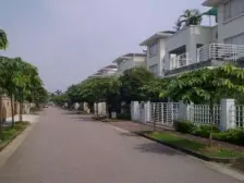 剑桥印象联排别墅 富人群聚集地 环境优美宁静