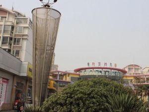 满五临地铁产权清晰正南朝向商业配套成熟出行方便