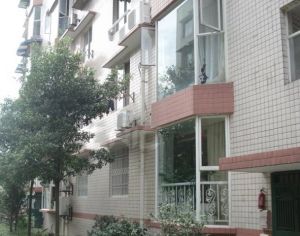 华丽花园4室2厅南