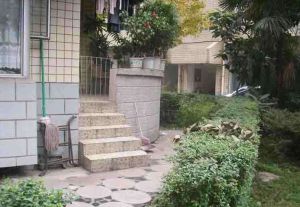 草堂小筑1室1厅南