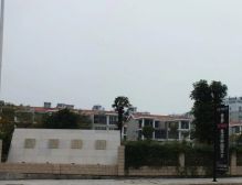 亿力秀山 4室2厅 南 北