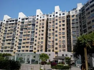 南岸秀庭