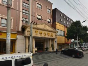 水岸花汀4室1厅东南