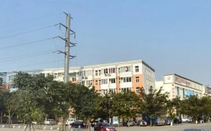 金色校园广场1室1厅东南