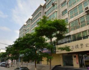 产权清晰,户型方正,无浪费面积,楼层佳