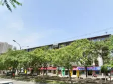 此房在民主路 户型方正采光好楼层好地点好