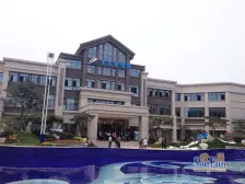 双拼大别墅,三层,带前后大院子,五室