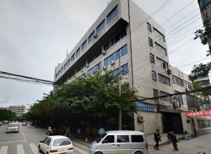 桃蹊社区3室1厅东南