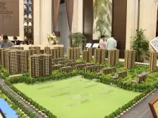 海亮三期 温馨四房两卫品牌家电 带车位好楼层 近地铁