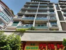 本原+顺峰 中层 精致2房 楼龄新