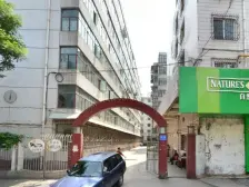 三室一厅 电梯房小区有绿化可停车 东郊 十四