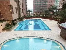 公园旁边单家 格局方正实用 满五年