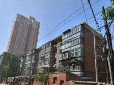 沁园小区 两室两厅 框架南北 可按揭 中间楼层