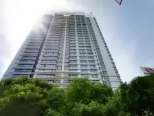 此房是电梯房,新高层,近地铁,交通便利配套成熟。