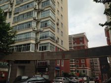 启秀花园216平,四室二厅二卫,精装修,满五唯一