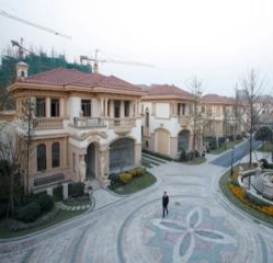 鹭湖宫六区A组团5室2厅南北