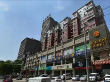 赛奥广场,电梯好房 ,客厅大 ,阳台朝南。