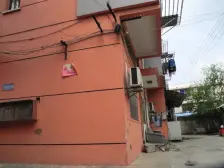 二号大院 易家桥新村 中间楼层 满五 采光好 诚心出售