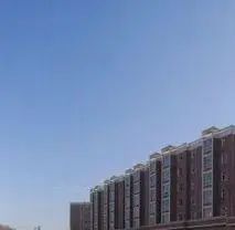 万顺小区中间楼层,带车棚,诚心出售