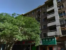 房子产权清晰 户型正规 随时可过户 交通方便