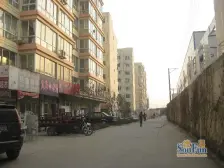 主干道交通方便, 业主诚意出售,价格可谈。