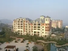 田园山庄,城芯双拼别野,秀丽河畔,出则繁华入则宁静