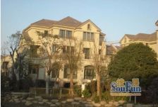 植物园旁 金河双拼 边户 院子很大 位置很好