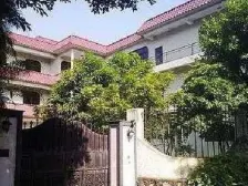 【 占地1.2亩】 顺峰山半山别墅 门前可停20台小车