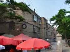 南北户型,光线佳无遮挡,户型也好,停车方便,楼龄新