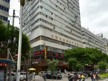 静宁路 电梯房 楼层好 价格可谈