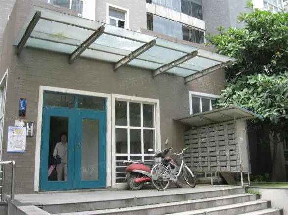 百步龙庭