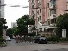 三开间朝南,花园位置,配套成熟,出行便利,精装修